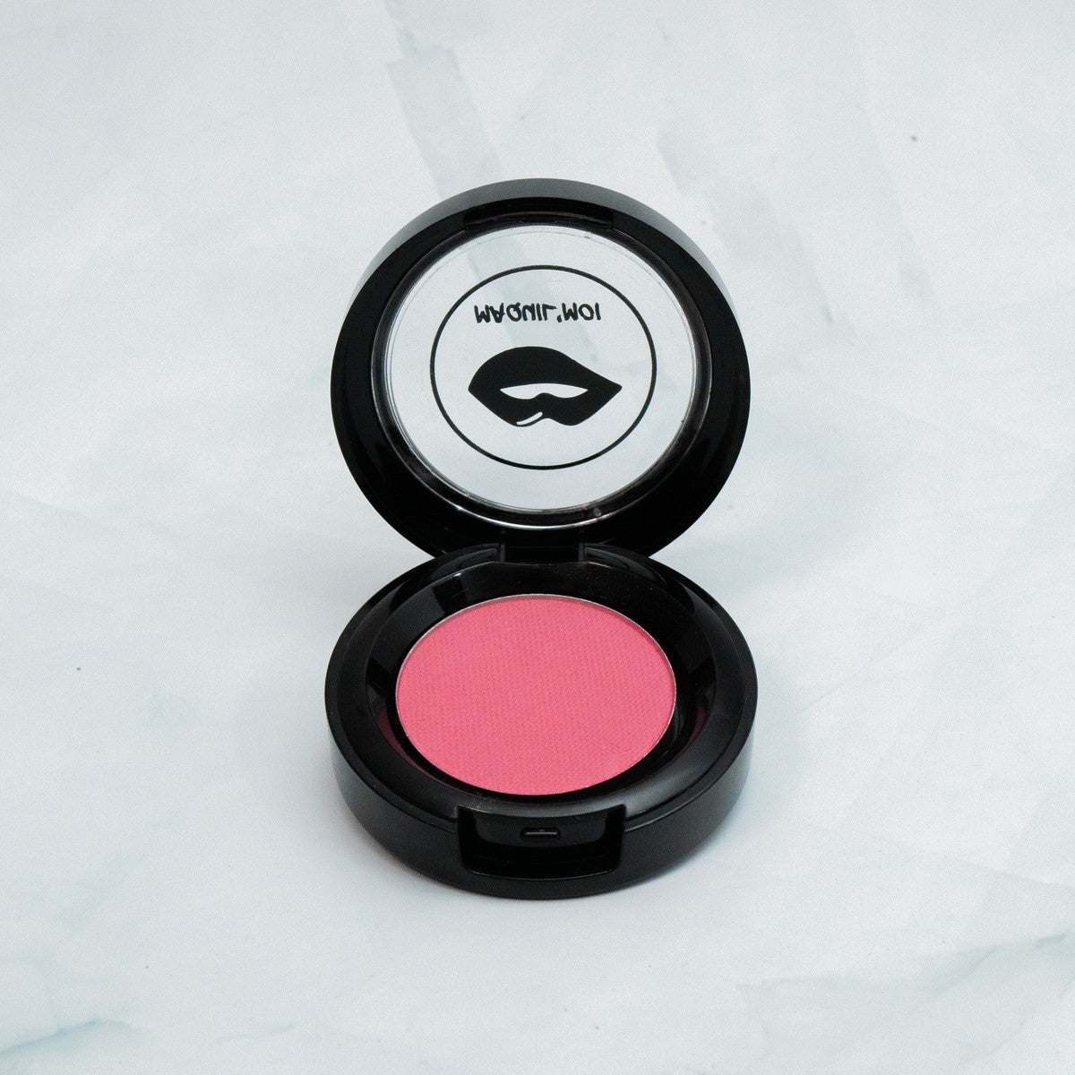 Blush-Moi — boîtier ouvert, teinte Pink-Moi