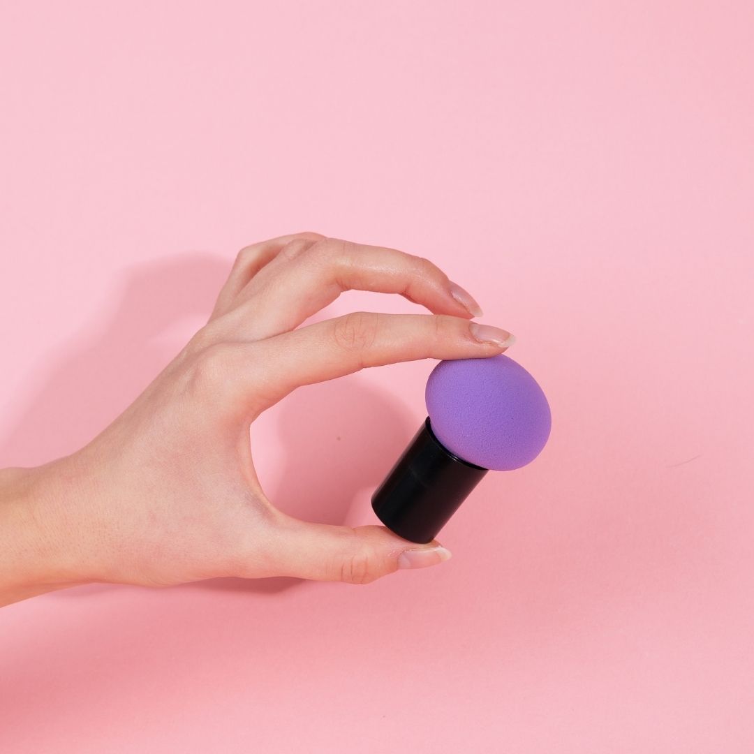 Applicateur-Violet-BB-creme-air-cushion-teint-perfecteur-maquilmoi